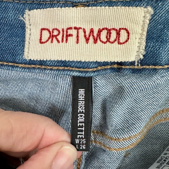Driftwood Colette High Rise Fray Hem Jean Straight Crop Floral Applique  Size 25 - Picture 11 of 13